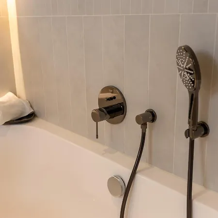 Bloom-living Aparthotel