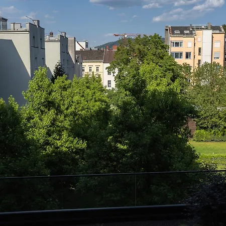 Bloom-living Linz